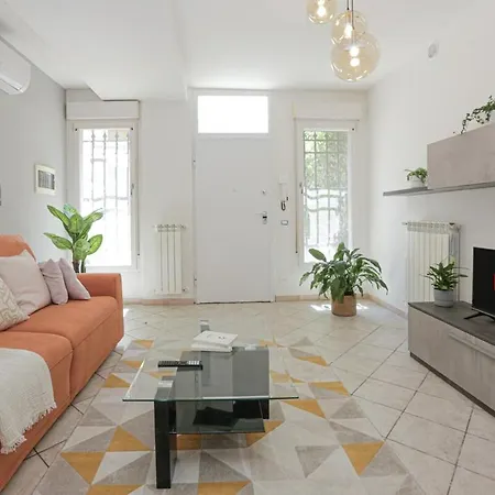 Incontro Nel Apartment Florence